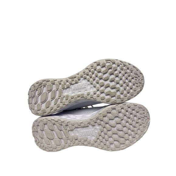 NEW! Nike Revolution 6 Running Shoe Sneaker Triple White Men\'s Size 8 main image 7